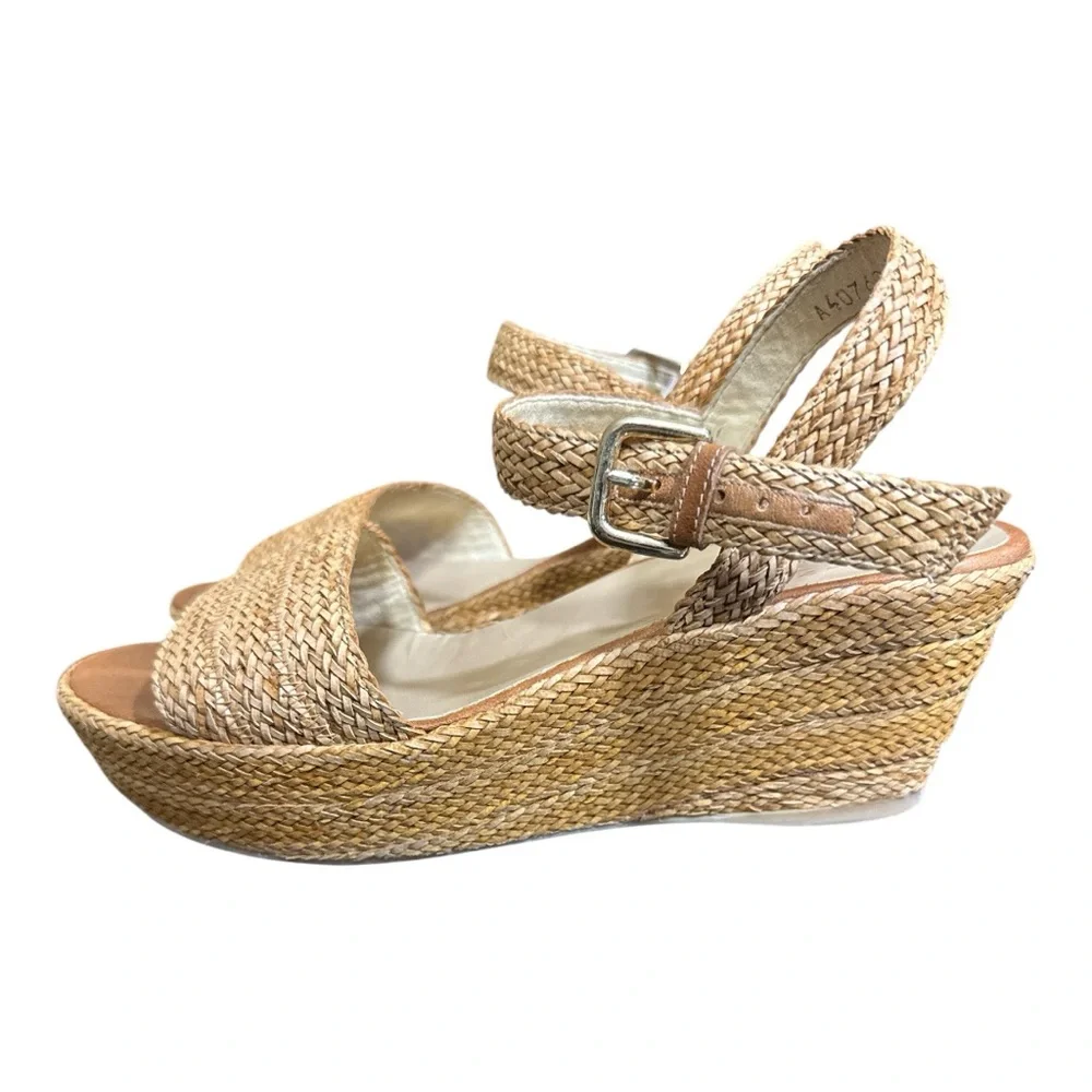 Stuart Weitzman Barbados Tan Woven Wicker Chunky Wedge Sandals - Picture 3 of 7